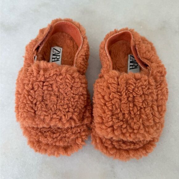 Zara Other - ZARA TODDLER GIRL SHOES SIZE 22